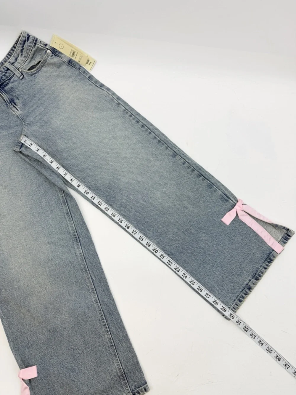 No Boundaries Wide Leg Jeans Light Wash Denim w/Pink Ribbon Detail Size 2 NWT - Picture 9 of 15